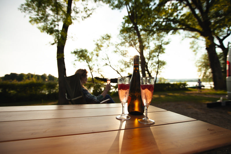 Camping-Tisch mit Bambusplatte – Natürlich. Stabil. Platzsparend