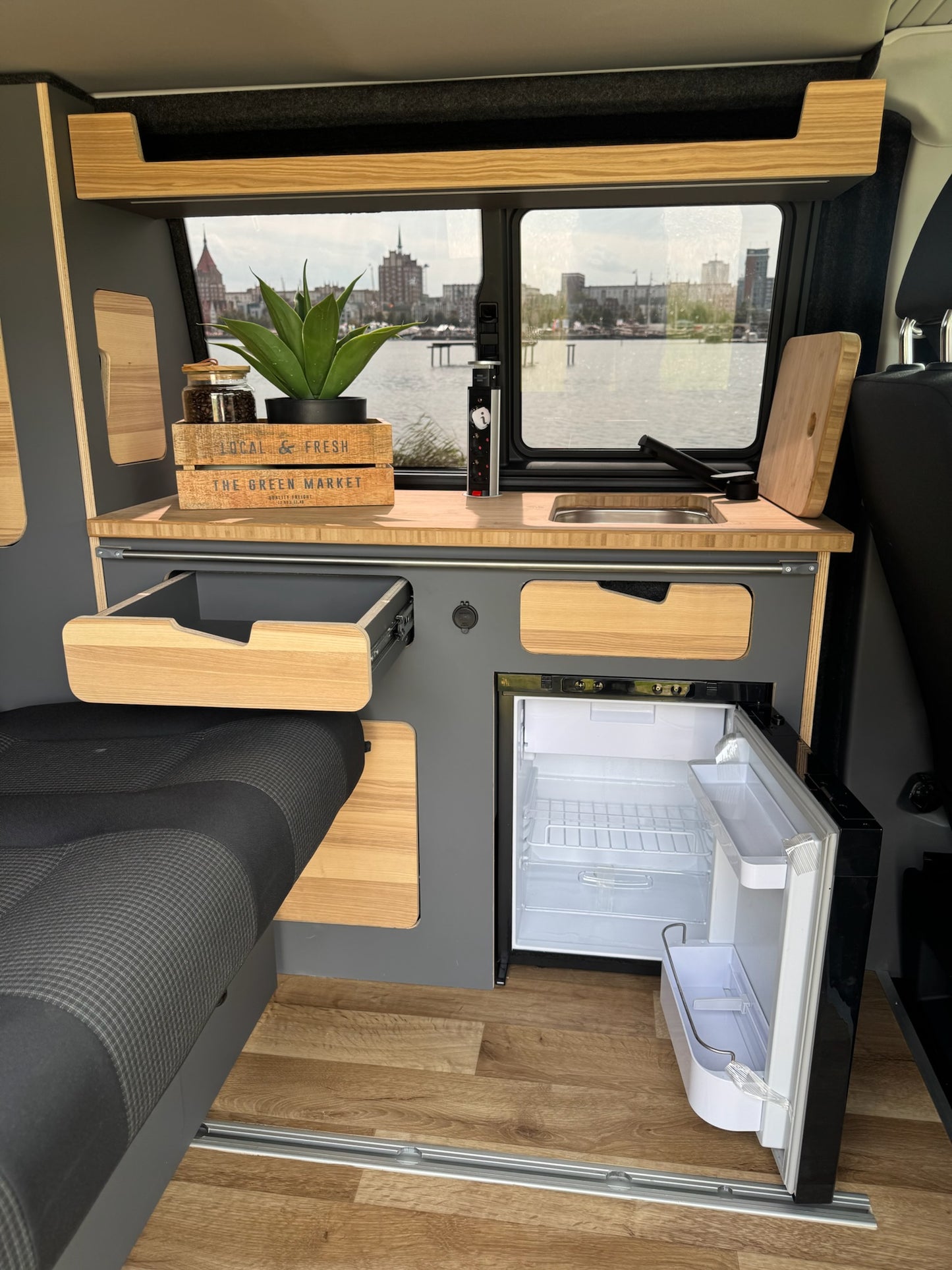 VW T6.1 Camper kurzer Radstand