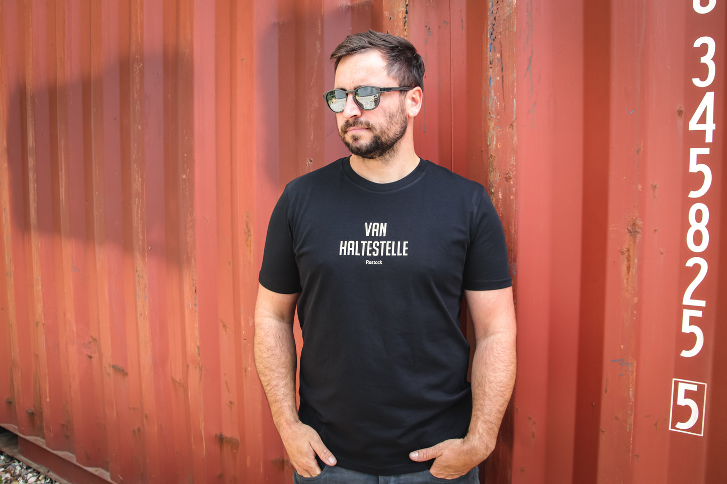 Van-Haltestelle Surf Van T-Shirt (Unisex)