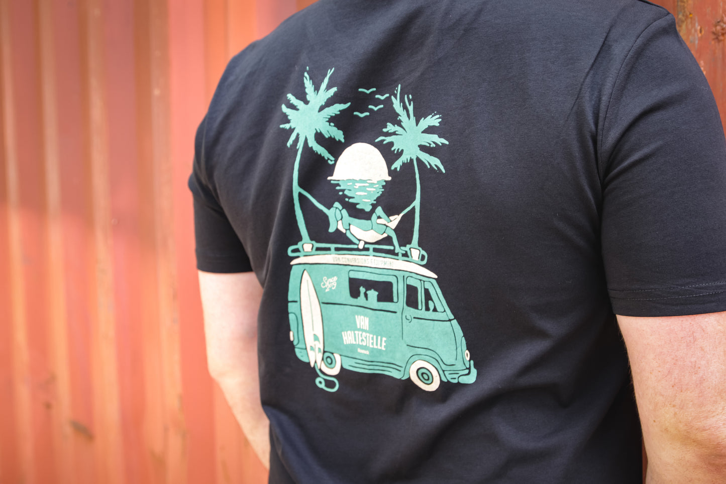 Van-Haltestelle Surf Van T-Shirt (Unisex)