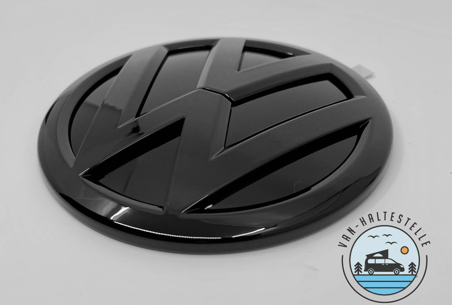 VW Emblem Schwarz Hochglanz für die Heckklappe
