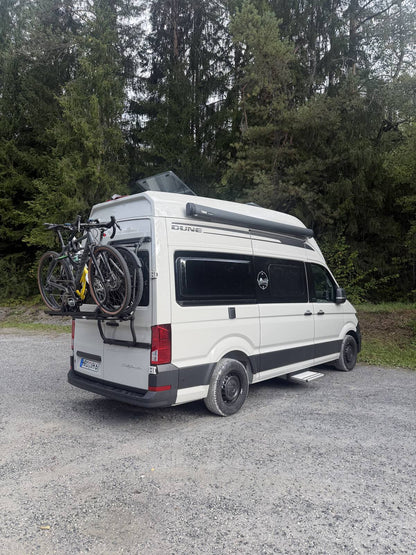 Grand California Dune Heckansicht im Bergwald