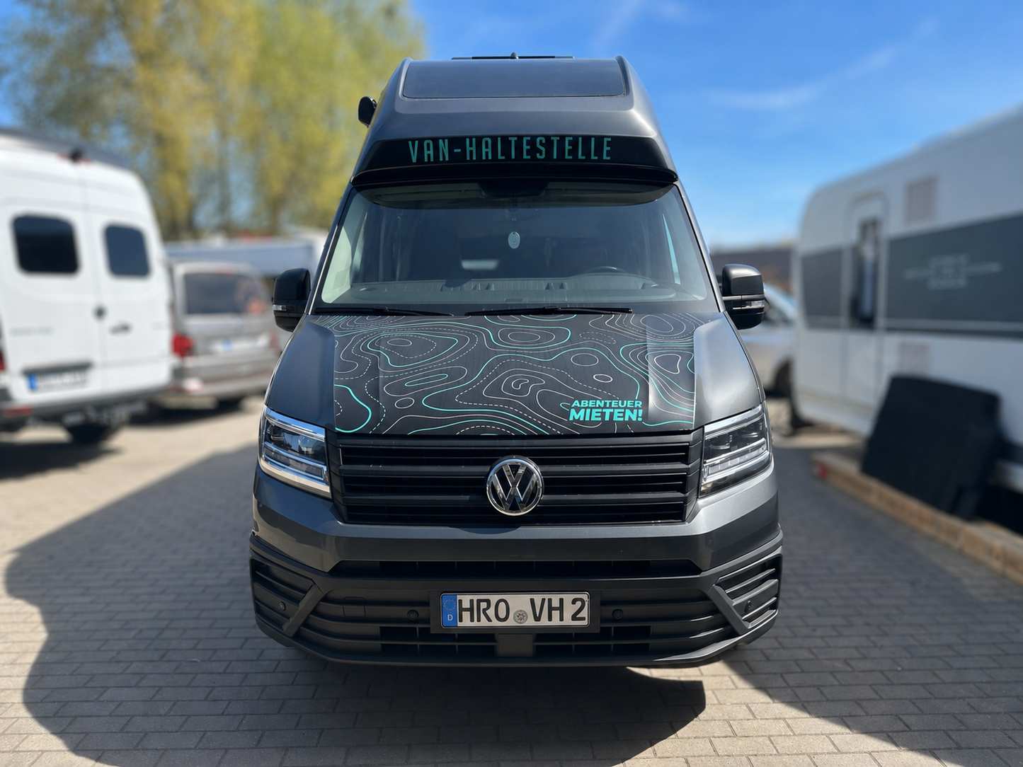VW Grand California 600 mieten – Premium Camper für deinen Roadtrip