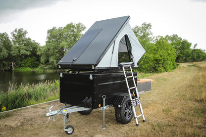 Autarker Camping Anhänger mit Küche und Kühlbox