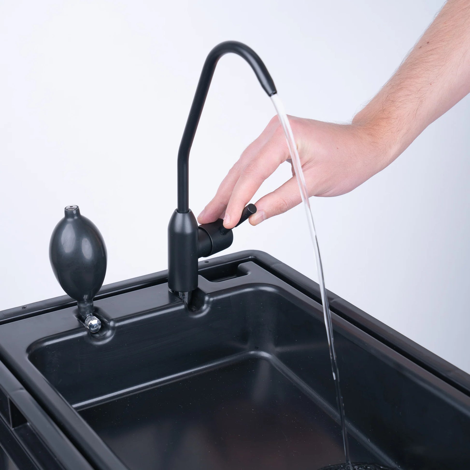 Dein mobiles Waschbecken: BOXIO-Wash – VAN-HALTESTELLE