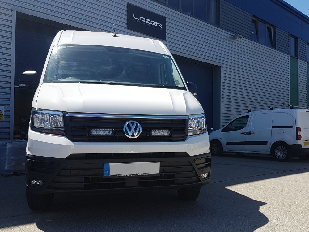 VW Crafter Front mit integrierten LED-Zusatzscheinwerfern