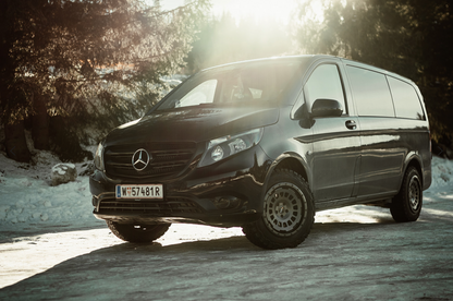 TWIN- MONOTUBE- PROJEKT- HÖHERLEGUNGSFAHRWERK FÜR DEN MERCEDES V KLASSE 447