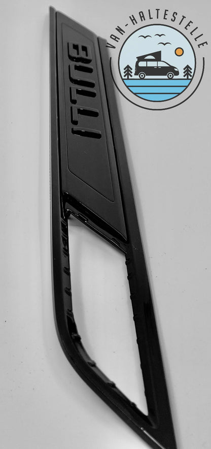 VW Schriftzug T6.1 Emblem Hochglanz Schwarz für California und Multivan VW Bulli Van- Haltestelle